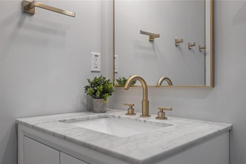 Touwnhouse à vendre à Tampa, Floride: 3 chambres, 197.42 m2 № 1905554 - photo 8