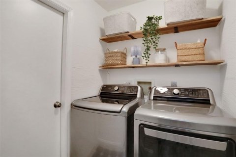 Casa en venta en Port Orange, Florida, 3 dormitorios, 157.56 m2 № 1789921 - foto 25