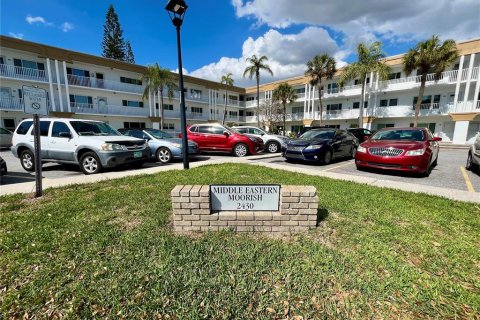 Condo in Clearwater, Florida, 2 bedrooms № 2197460