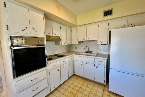 Copropriété à vendre à Clearwater, Floride: 2 chambres, 102.19 m2 № 2197460 - photo 9