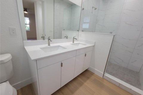 Casa en venta en North Port, Florida, 3 dormitorios, 139.17 m2 № 1881117 - foto 5