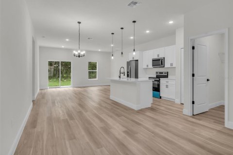 House in Ocala, Florida 4 bedrooms, 170.29 sq.m. № 1680783 - photo 5