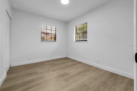 Villa ou maison à vendre à Tampa, Floride: 2 chambres, 81.38 m2 № 2285251 - photo 20