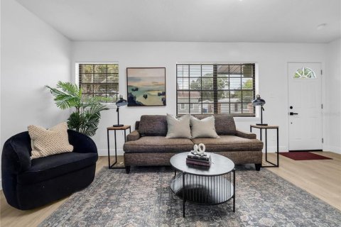 Villa ou maison à vendre à Tampa, Floride: 2 chambres, 81.38 m2 № 2285251 - photo 5