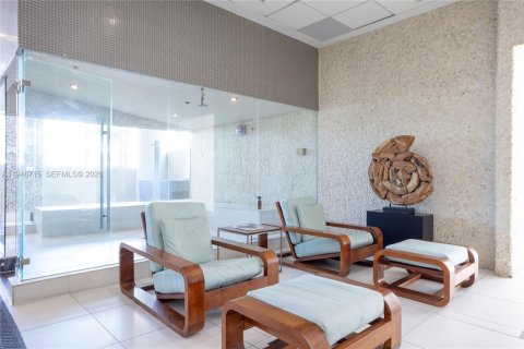 Снять в аренду кондоминиум в Майами, Флорида 2 спальни, 102.1м2, № 2003991 - фото 26