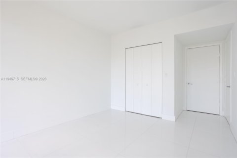 Снять в аренду кондоминиум в Майами, Флорида 2 спальни, 102.1м2, № 2003991 - фото 19