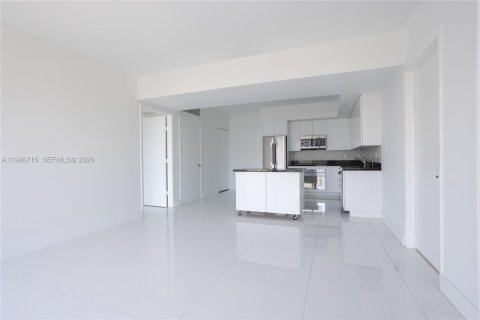 Снять в аренду кондоминиум в Майами, Флорида 2 спальни, 102.1м2, № 2003991 - фото 7