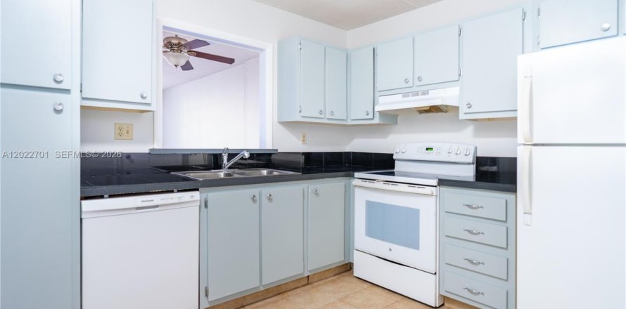 Condo in Plantation, Florida, 1 bedroom  № 2086679