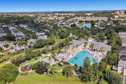 House in Homestead, Florida 2 bedrooms, 113.71 sq.m. № 1857143 - photo 24