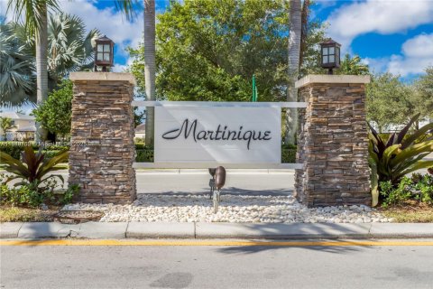 House in Homestead, Florida 2 bedrooms, 113.71 sq.m. № 1857143