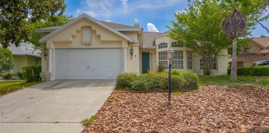 Villa ou maison à Crystal River, Floride 4 chambres, 189.89 m2 № 2401039
