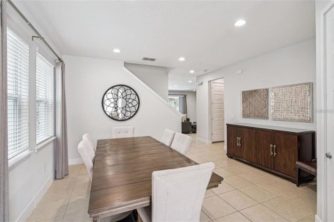 House in Kissimmee, Florida 5 bedrooms, 238.76 sq.m. № 2219180 - photo 6