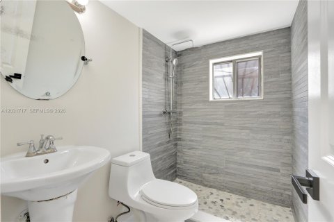 Снять в аренду кондоминиум в Хайалиа, Флорида 2 спальни, 82.22м2, № 2077651 - фото 12
