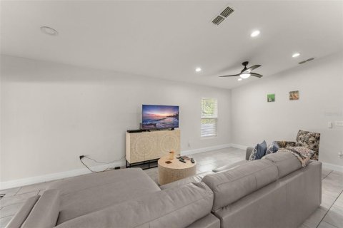 Villa ou maison à vendre à DeLand, Floride: 3 chambres, 147.99 m2 № 1906224 - photo 9