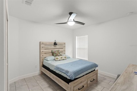 Villa ou maison à vendre à DeLand, Floride: 3 chambres, 147.99 m2 № 1906224 - photo 12