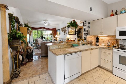 Copropriété à louer à Naples, Floride: 3 chambres, 123.56 m2 № 2258965 - photo 4