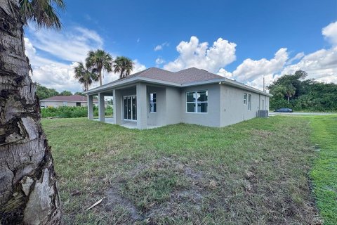 Villa ou maison à vendre à North Port, Floride: 3 chambres, 170.94 m2 № 1908965 - photo 26