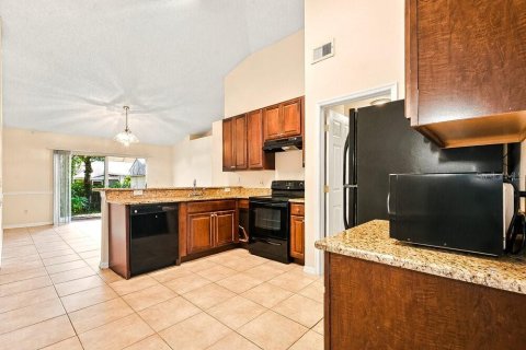 Villa ou maison à louer à Orlando, Floride: 3 chambres, 135.36 m2 № 2389068 - photo 7