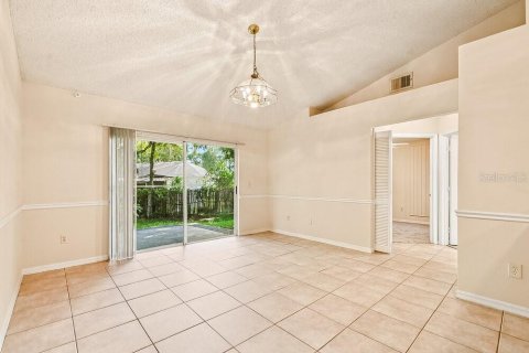 Villa ou maison à louer à Orlando, Floride: 3 chambres, 135.36 m2 № 2389068 - photo 5