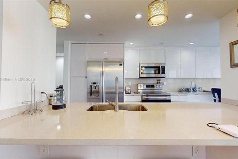 Condo in Aventura, Florida, 3 bedrooms № 1959111 - photo 22