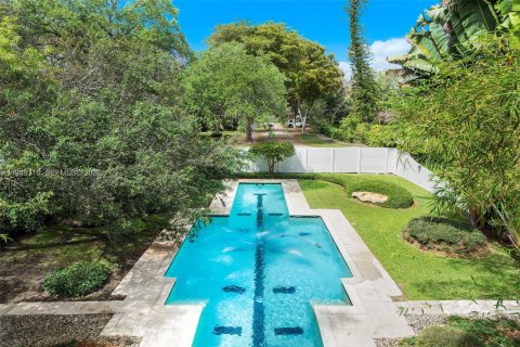 Villa ou maison à vendre à Miami, Floride: 6 chambres, 392.23 m2 № 2054600 - photo 20