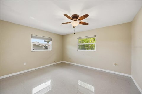 Villa ou maison à vendre à Nokomis, Floride: 3 chambres, 184.97 m2 № 2150003 - photo 10