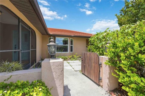 Villa ou maison à vendre à Nokomis, Floride: 3 chambres, 184.97 m2 № 2150003 - photo 18