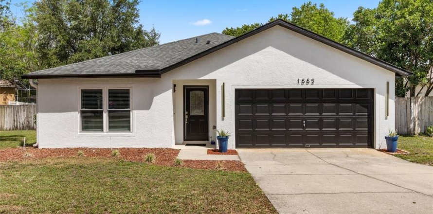 Villa ou maison à Groveland, Floride 4 chambres, 183.95 m2 № 1686557