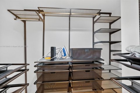 Copropriété à vendre à Miami, Floride: 2 chambres, 174.84 m2 № 1969853 - photo 25