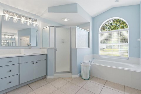 House in Palm Coast, Florida 4 bedrooms, 226.4 sq.m. № 2147577 - photo 30