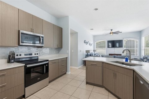 House in Palm Coast, Florida 4 bedrooms, 226.4 sq.m. № 2147577 - photo 15