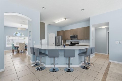 House in Palm Coast, Florida 4 bedrooms, 226.4 sq.m. № 2147577 - photo 3