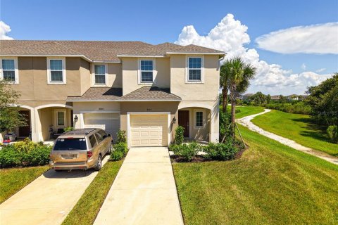 Touwnhouse à vendre à Sarasota, Floride: 3 chambres, 148.36 m2 № 1900644 - photo 1