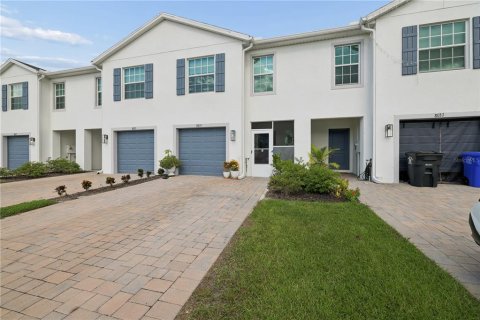 Townhouse in Lehigh Acres, Florida 3 bedrooms, 150.59 sq.m. № 2421837 - photo 4