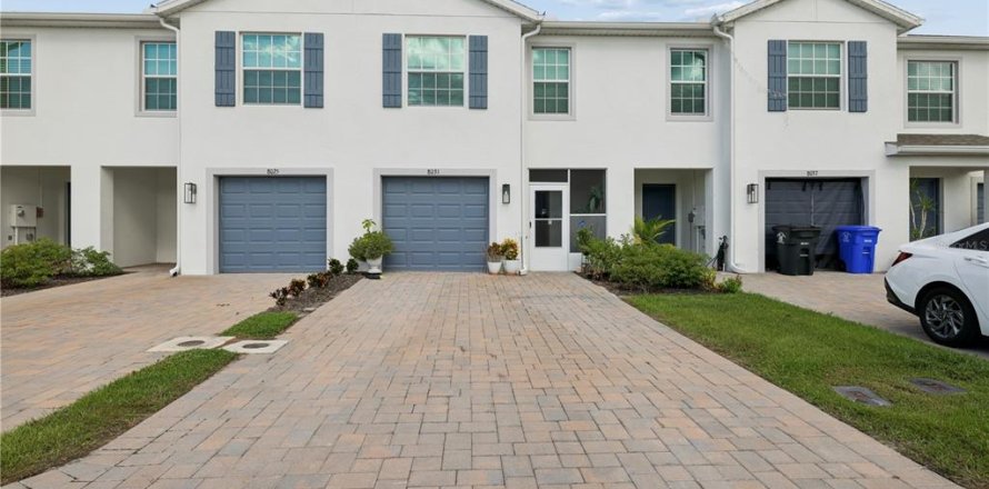Townhouse in Lehigh Acres, Florida 3 bedrooms, 150.59 sq.m. № 2421837