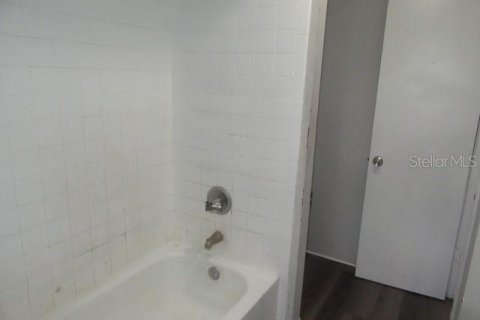 Touwnhouse à vendre à Tampa, Floride: 2 chambres, 86.96 m2 № 2196338 - photo 10