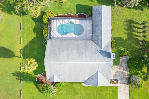 House in New Port Richey, Florida 3 bedrooms, 229.93 sq.m. № 1798366 - photo 7