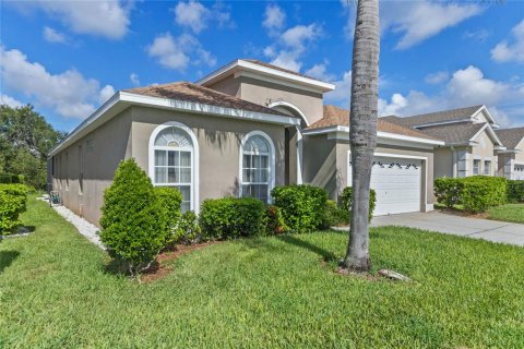 House in Kissimmee, Florida 4 bedrooms, 170.38 sq.m. № 725140 - photo 7