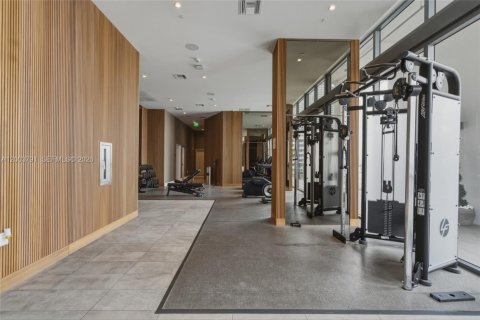 Condo in Miami, Florida  № 2069315 - photo 16