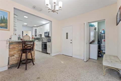 Купить виллу или дом в Хайалиа, Флорида 3 спальни, 120.96м2, № 1997053 - фото 16