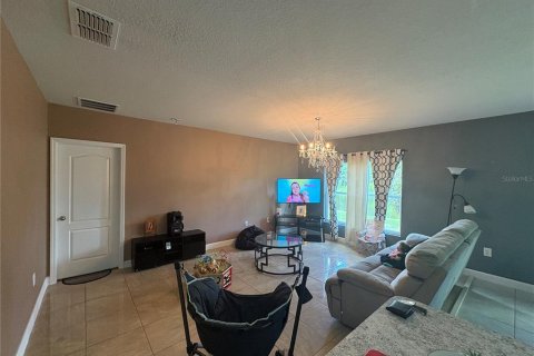 Villa ou maison à vendre à Winter Haven, Floride: 4 chambres, 156.26 m2 № 2356136 - photo 6