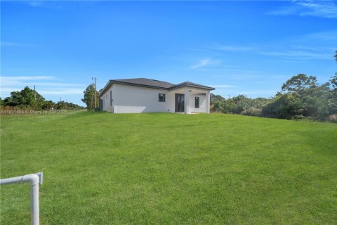 Villa ou maison à vendre à Lehigh Acres, Floride: 3 chambres № 1975965 - photo 21