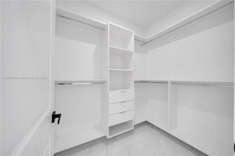 Villa ou maison à vendre à Lehigh Acres, Floride: 3 chambres № 1975965 - photo 14