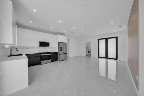 Villa ou maison à vendre à Lehigh Acres, Floride: 3 chambres № 1975965 - photo 5