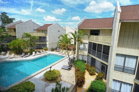 Copropriété à vendre à Sarasota, Floride: 2 chambres, 102.29 m2 № 1915860 - photo 3