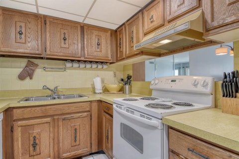 Copropriété à vendre à Sarasota, Floride: 2 chambres, 102.29 m2 № 1915860 - photo 20
