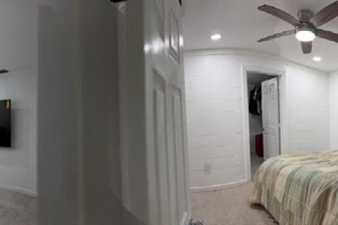House in Orlando, Florida 3 bedrooms, 84.82 sq.m. № 2348237 - photo 16