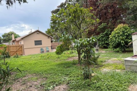 House in Orlando, Florida 3 bedrooms, 84.82 sq.m. № 2348237 - photo 2