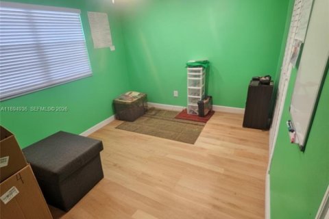 Condo in Coconut Creek, Florida, 2 bedrooms  № 2081446 - photo 17
