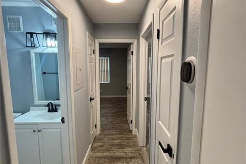 Condo in Orlando, Florida, 2 bedrooms  № 1778953 - photo 5